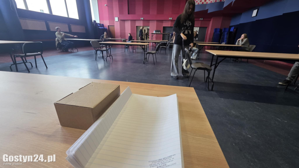 V Gostyńskie Dyktando w GOK Hutnik