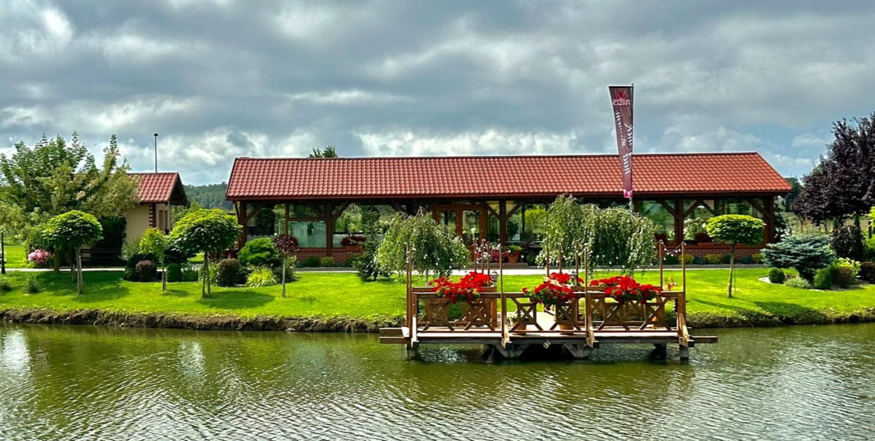 25-lecie restauracji Pireus