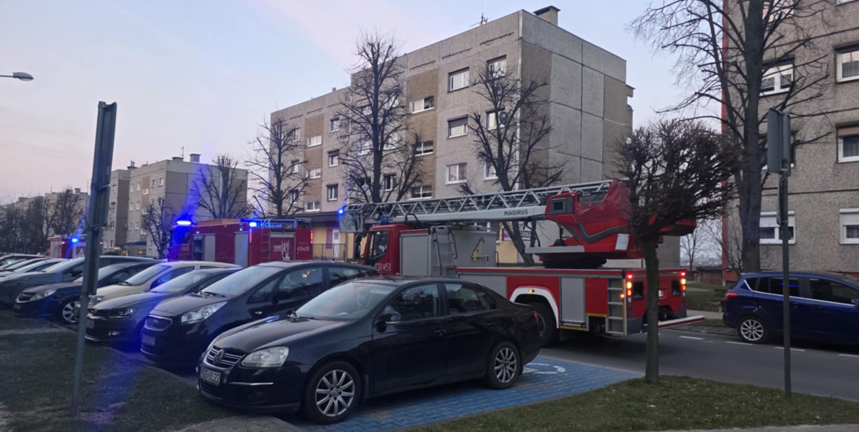 Pożar mieszkania w bloku na ul. Górnej w Gostyniu