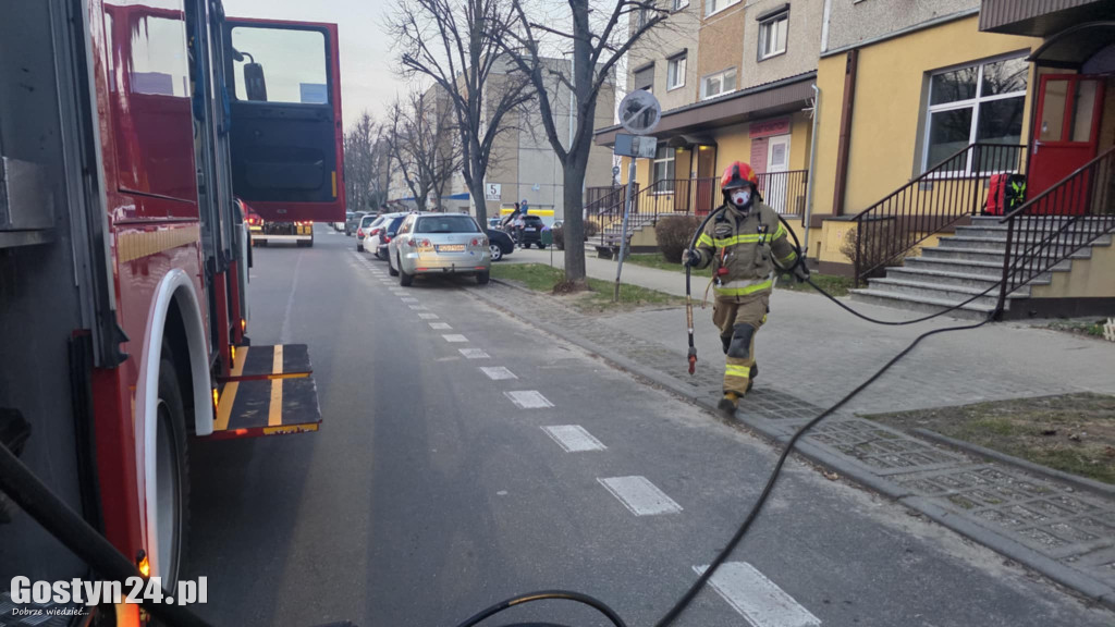 Pożar mieszkania w bloku na ul. Górnej w Gostyniu