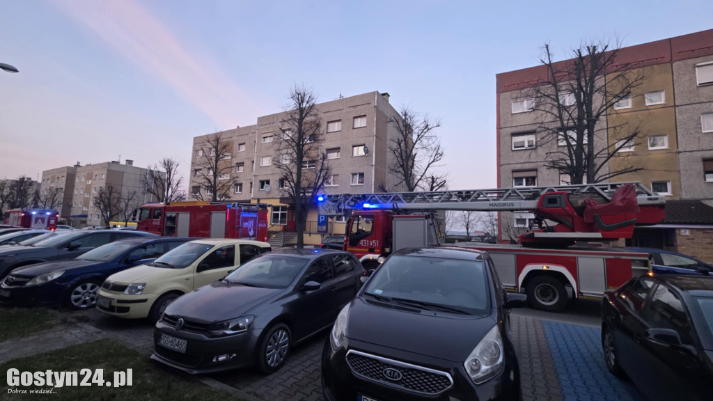 Pożar mieszkania w bloku na ul. Górnej w Gostyniu