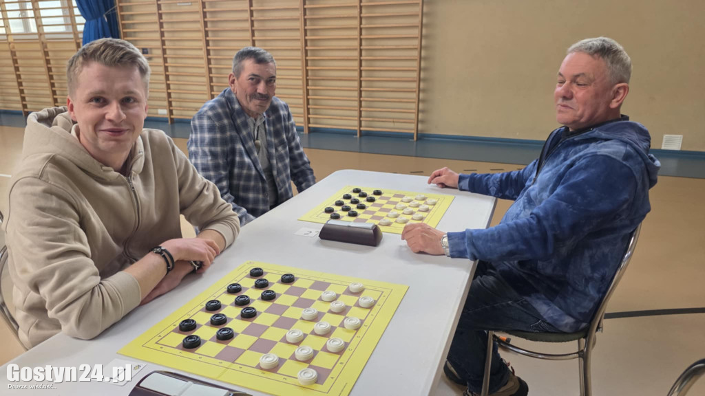 Mistrzostwa szachistów i warcabistów w Pępowie