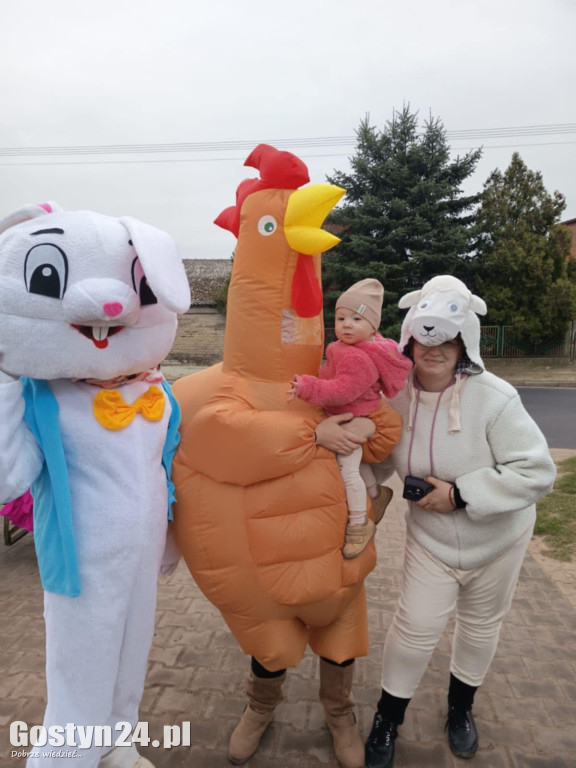 Zajączek odwiedził najmłodszych w Łęce Wielkiej