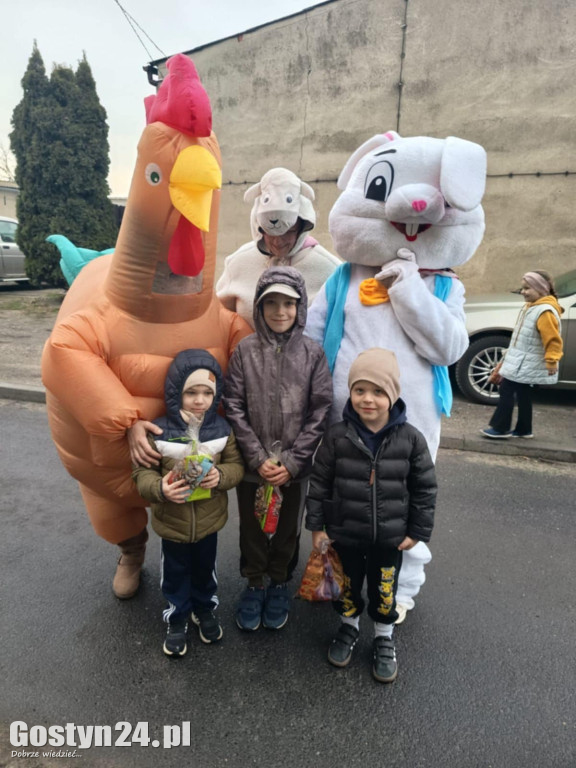 Zajączek odwiedził najmłodszych w Łęce Wielkiej