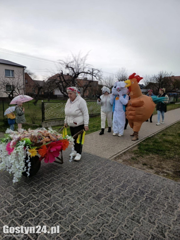 Zajączek odwiedził najmłodszych w Łęce Wielkiej