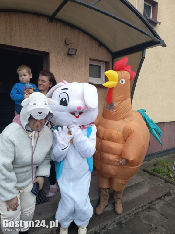 Zajączek odwiedził najmłodszych w Łęce Wielkiej