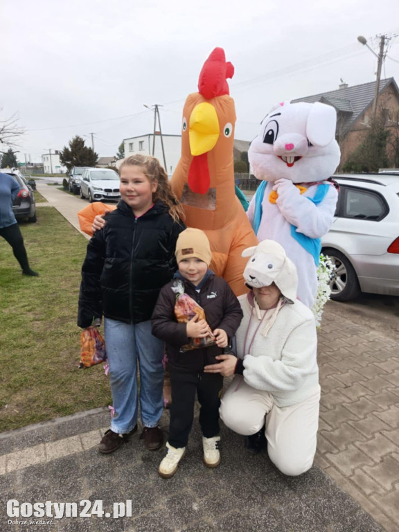 Zajączek odwiedził najmłodszych w Łęce Wielkiej