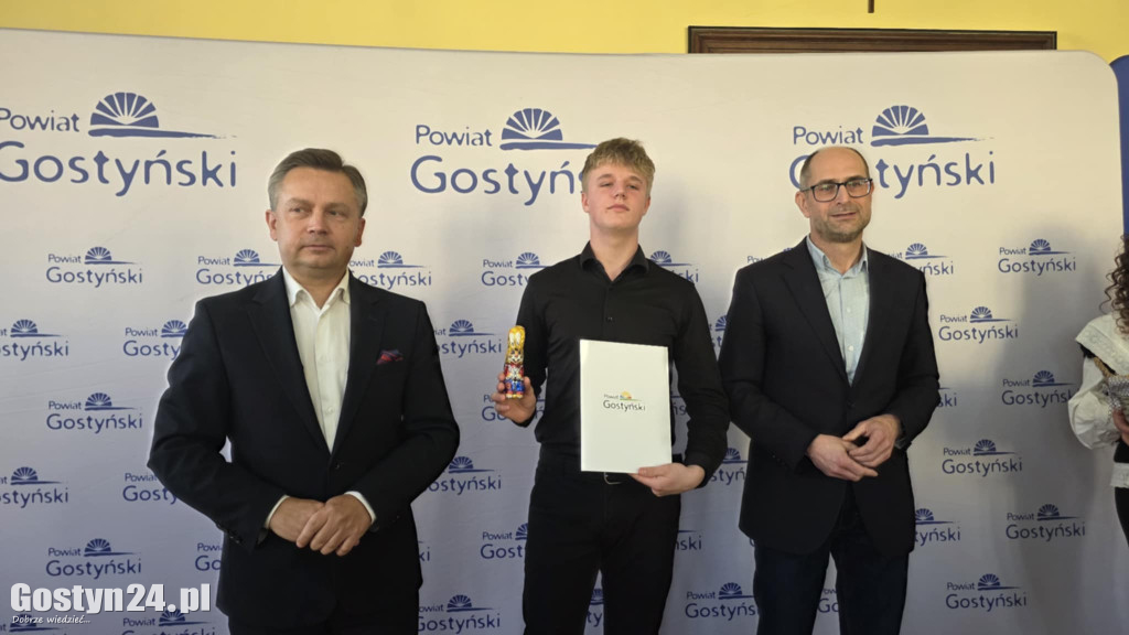 Stypendia dla młodych sportowców z powiatu