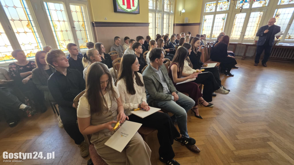 Stypendia dla młodych sportowców z powiatu