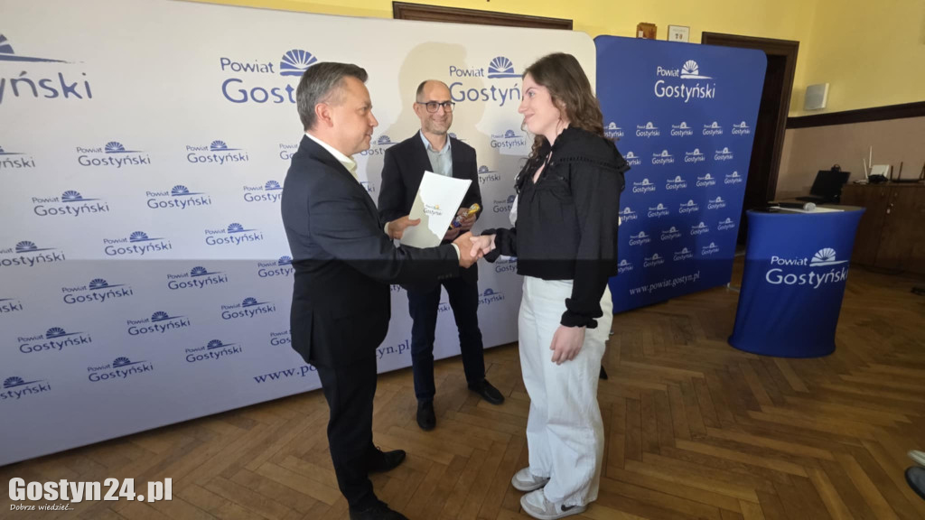 Stypendia dla młodych sportowców z powiatu