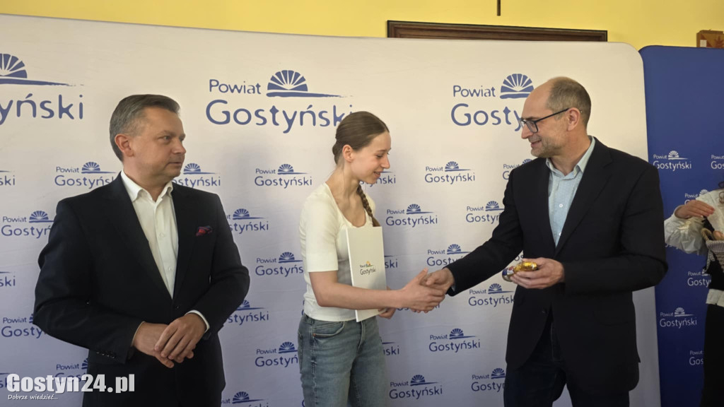 Stypendia dla młodych sportowców z powiatu