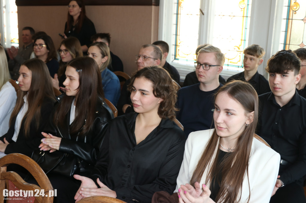 Stypendia dla młodych sportowców z powiatu