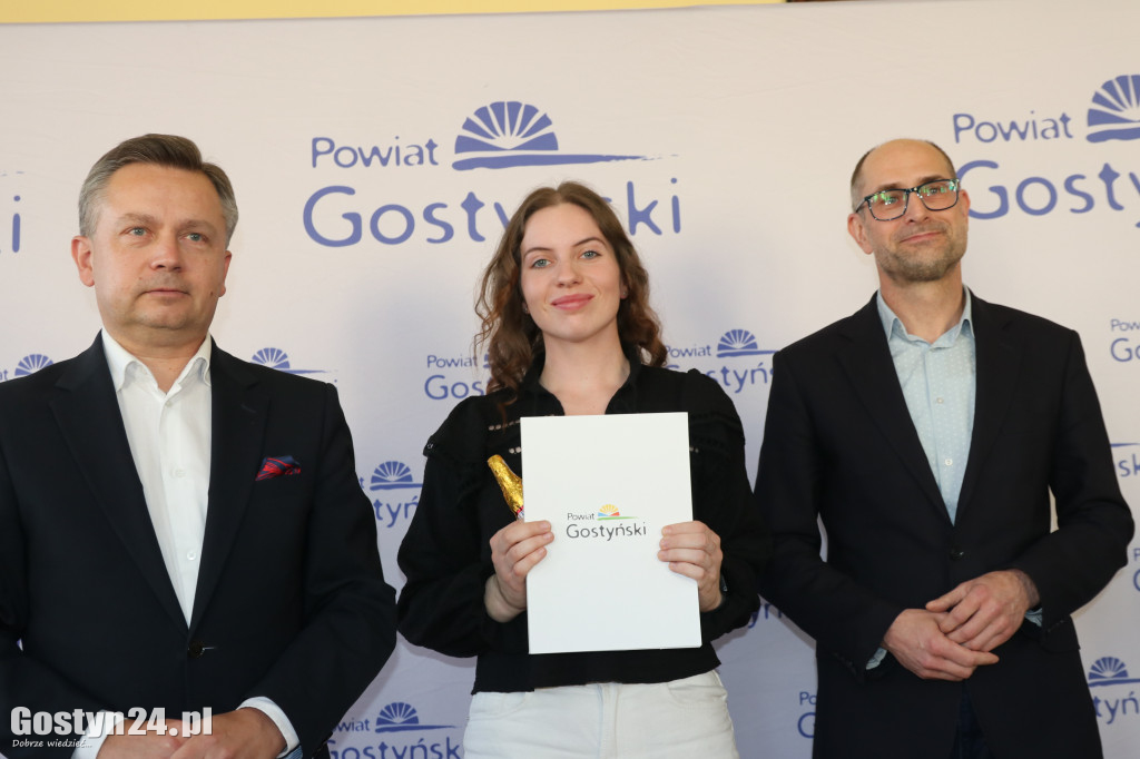 Stypendia dla młodych sportowców z powiatu