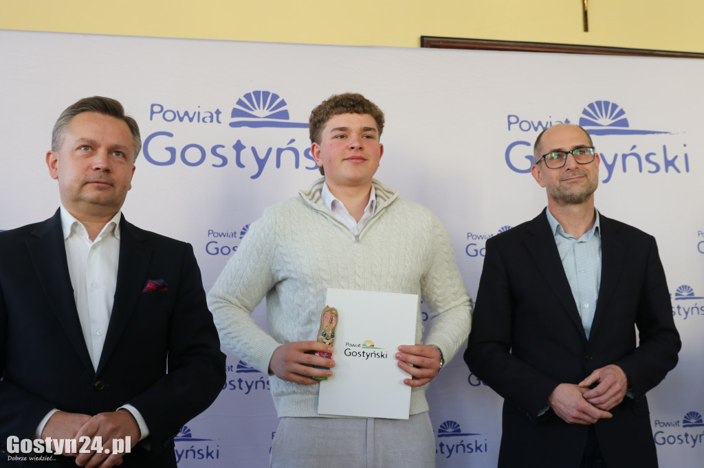 Stypendia dla młodych sportowców z powiatu