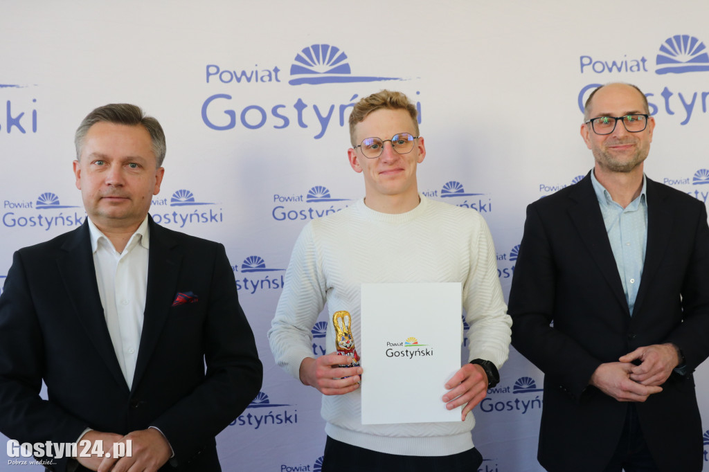 Stypendia dla młodych sportowców z powiatu