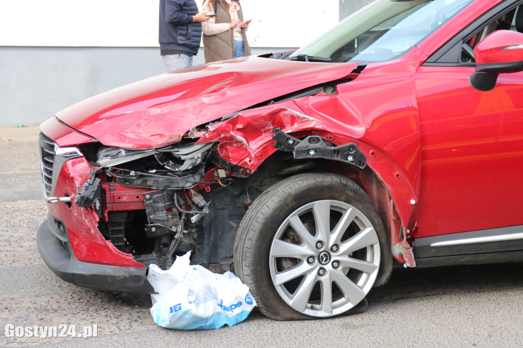 Zdarzenie drogowe na skrzyżowaniu w Gostyniu