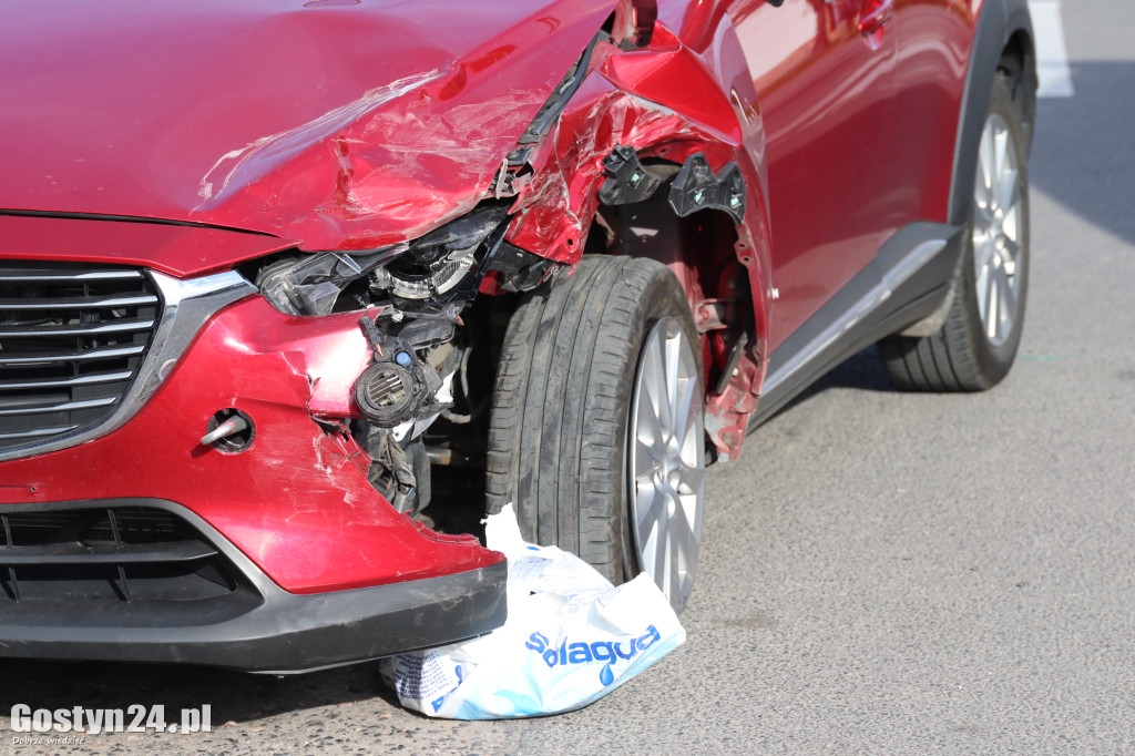 Zdarzenie drogowe na skrzyżowaniu w Gostyniu