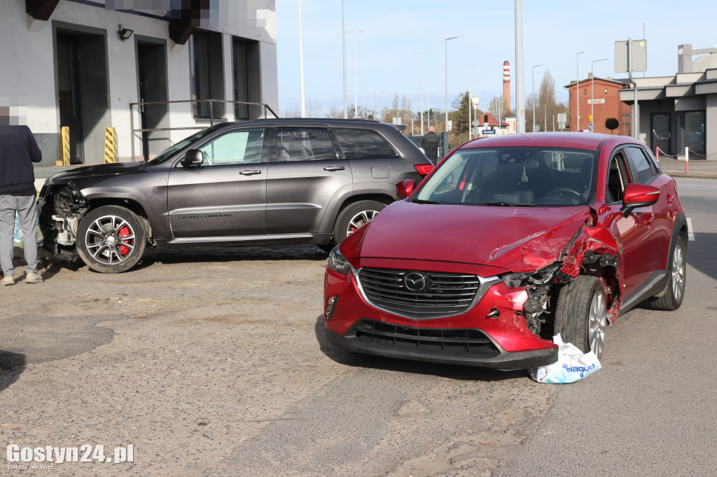 Zdarzenie drogowe na skrzyżowaniu w Gostyniu