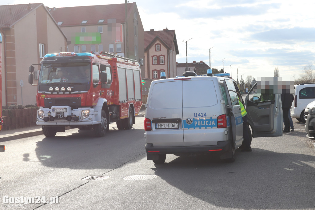Zdarzenie drogowe na skrzyżowaniu w Gostyniu