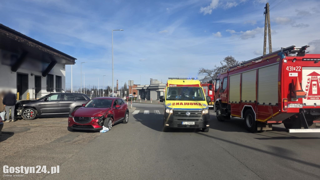 Zdarzenie drogowe na skrzyżowaniu w Gostyniu