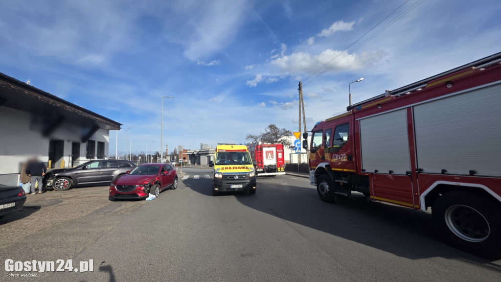 Zdarzenie drogowe na skrzyżowaniu w Gostyniu