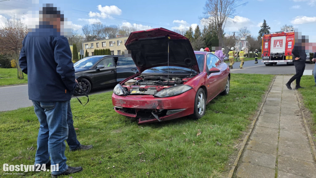 Zderzenie dwóch samochodów w Karolewie