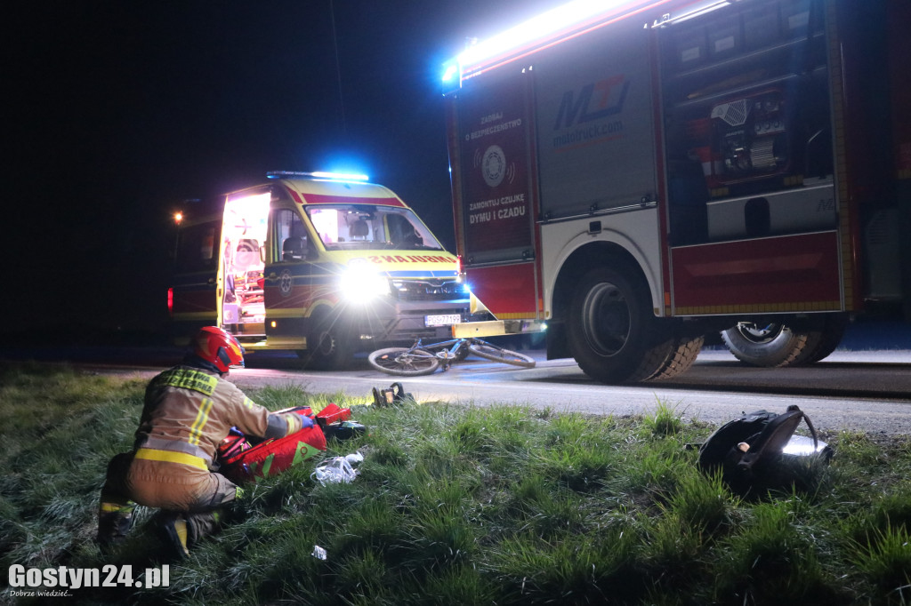 Wypadek na wylocie z Piasków, ranny rowerzysta