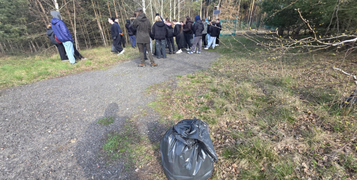 Sprzątanie świata w gminie Piaski