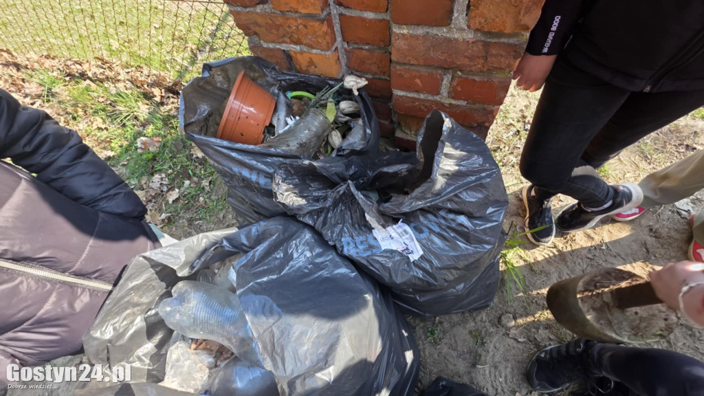 Sprzątanie świata w gminie Piaski