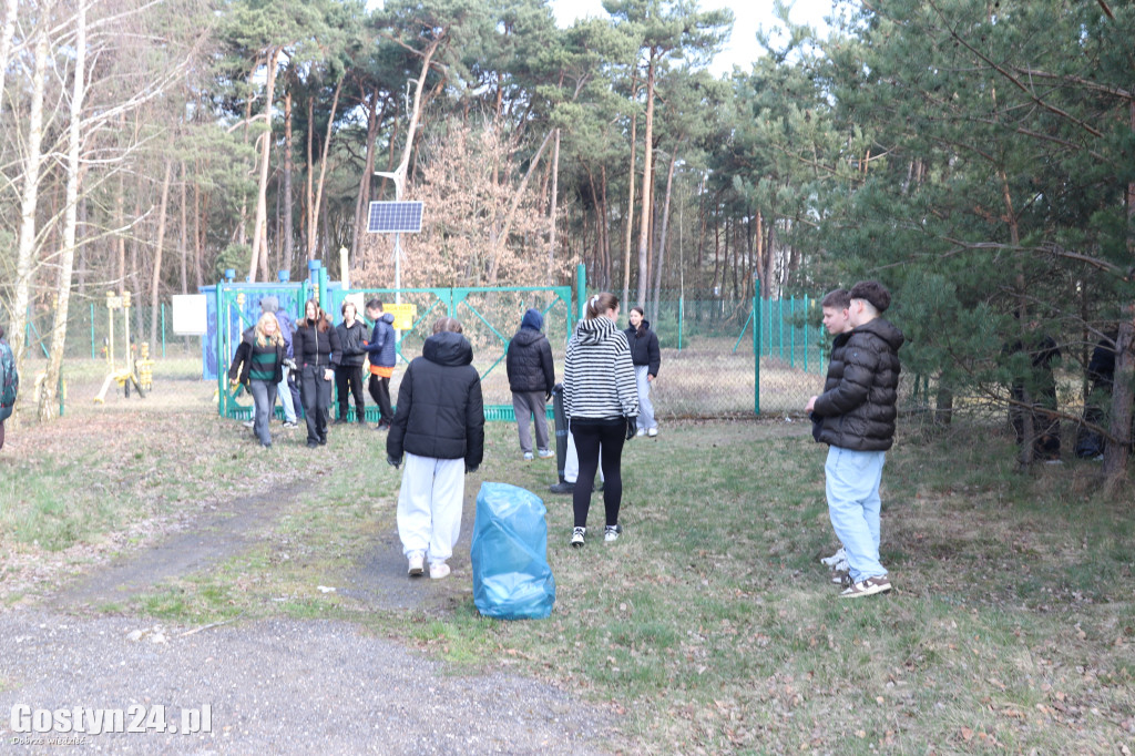 Sprzątanie świata w gminie Piaski