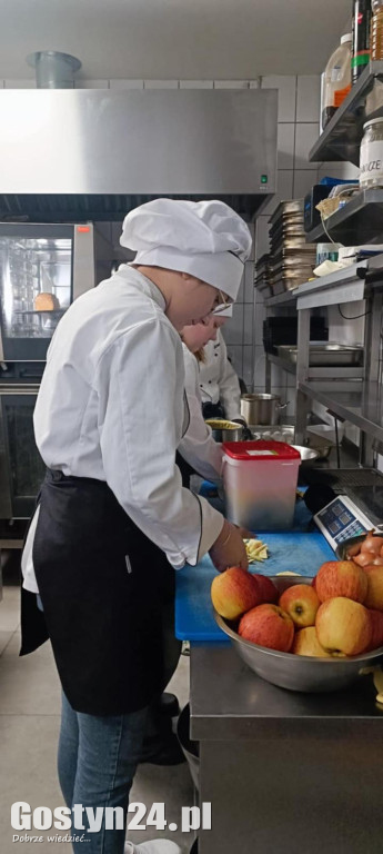 Uczniowie z ZSR w Grabonogu na praktykach w Lofcie