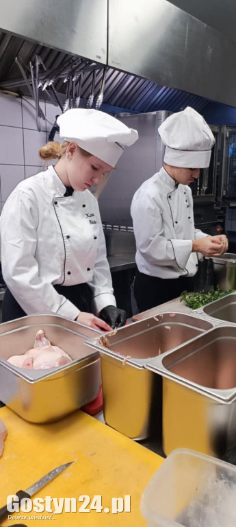 Uczniowie z ZSR w Grabonogu na praktykach w Lofcie