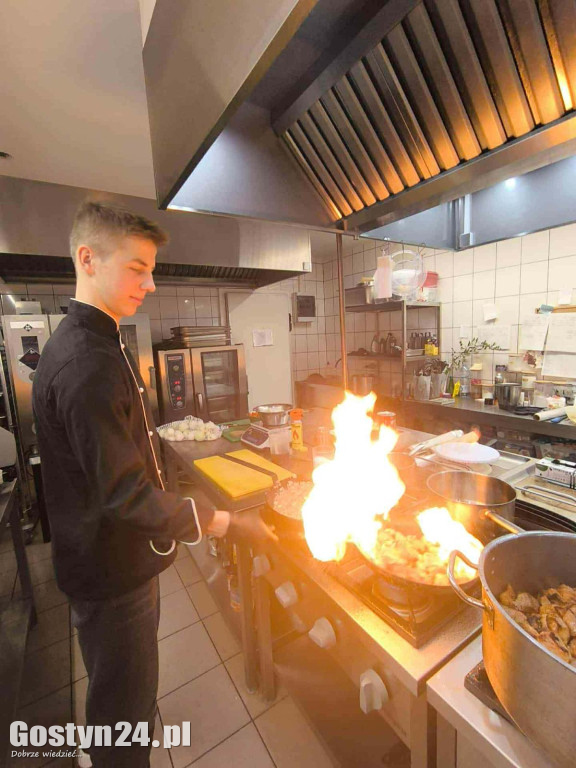 Uczniowie z ZSR w Grabonogu na praktykach w Lofcie