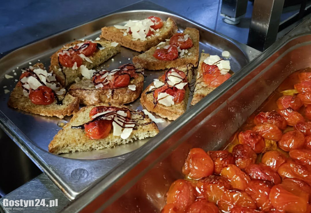 Uczniowie z ZSR w Grabonogu na praktykach w Lofcie