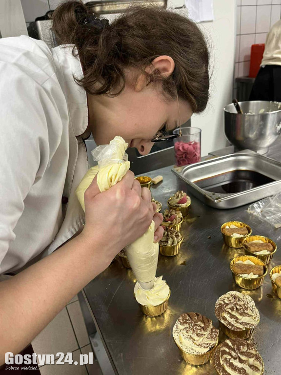 Uczniowie z ZSR w Grabonogu na praktykach w Lofcie