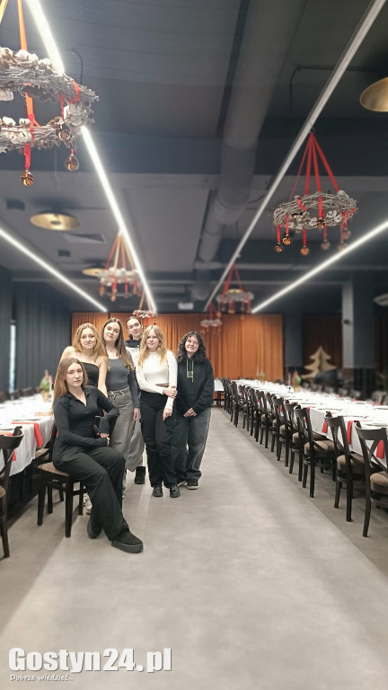 Uczniowie z ZSR w Grabonogu na praktykach w Lofcie