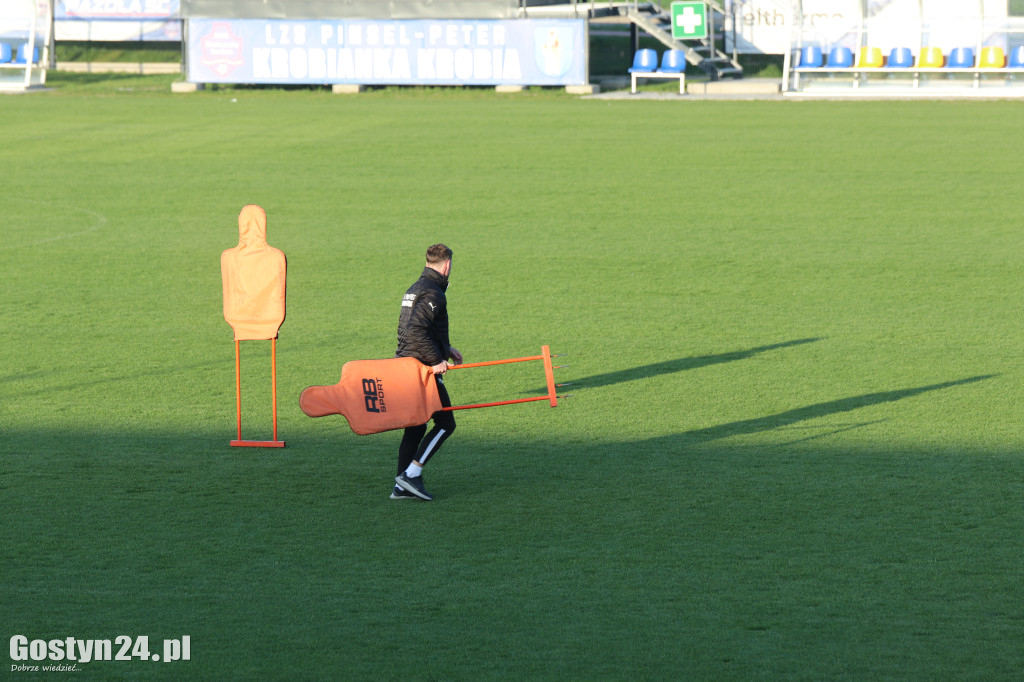 Międzypokoleniowe spotkanie klubów piłkarskich w Krobi