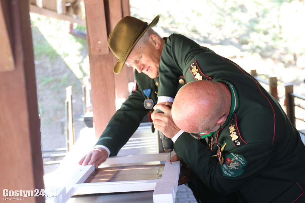 Jedna tarcza, jeden strzał i 40 uczestników.