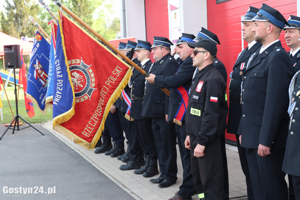 Przekazanie wozu dla OSP Babkowice