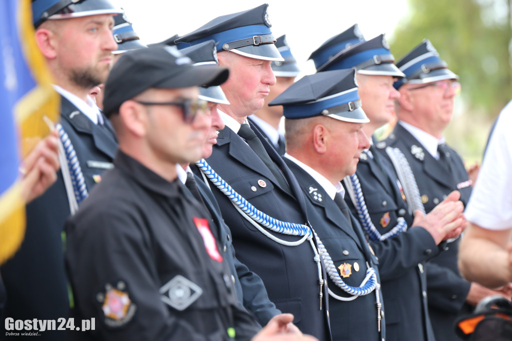 Przekazanie wozu dla OSP Babkowice