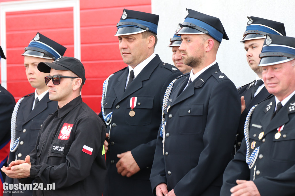 Przekazanie wozu dla OSP Babkowice