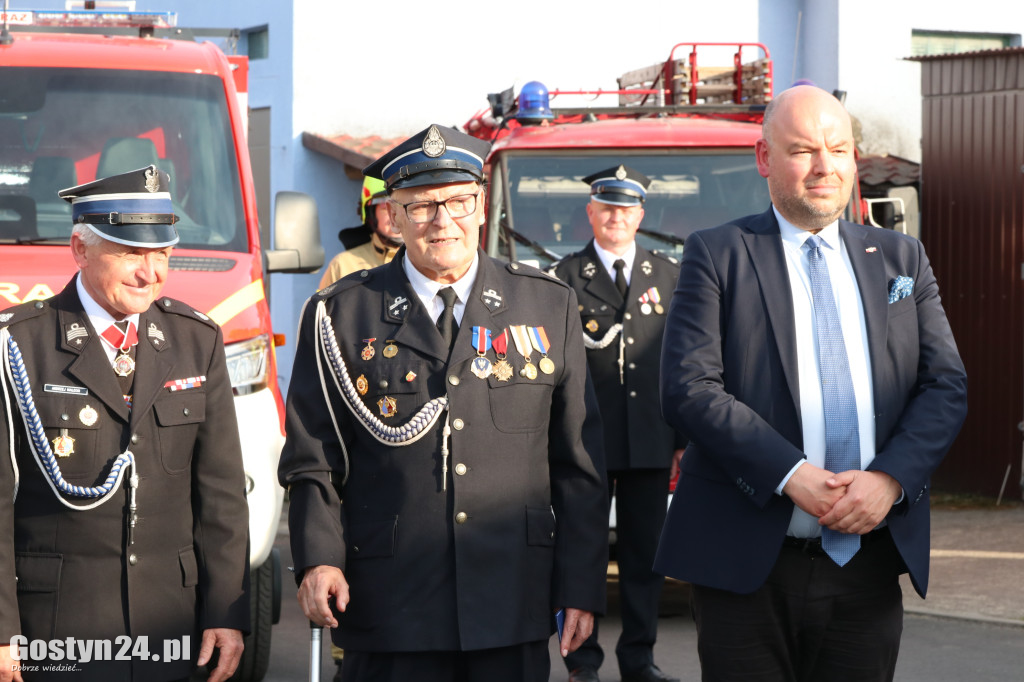 Przekazanie wozu dla OSP Babkowice