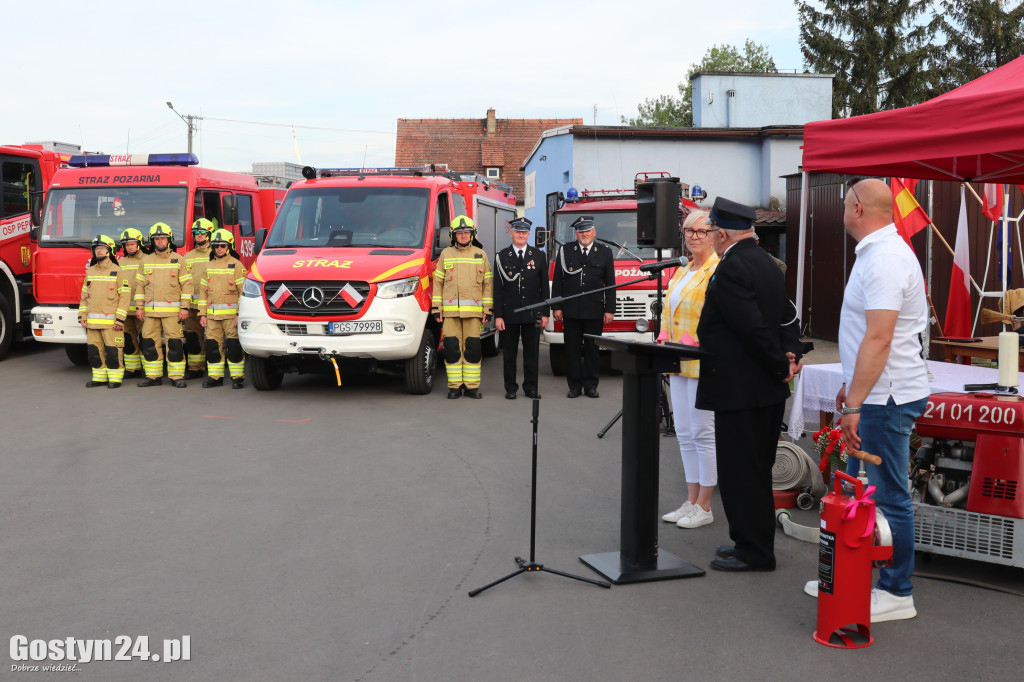 Przekazanie wozu dla OSP Babkowice