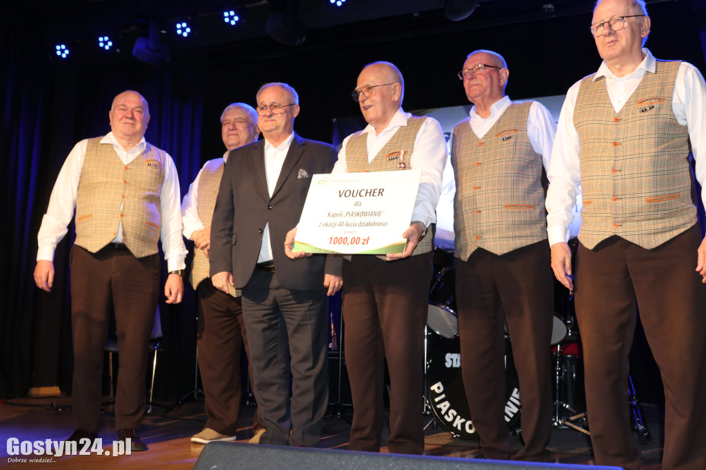 Przegląd zespołów i 40-lecie kapeli Piaskowianie