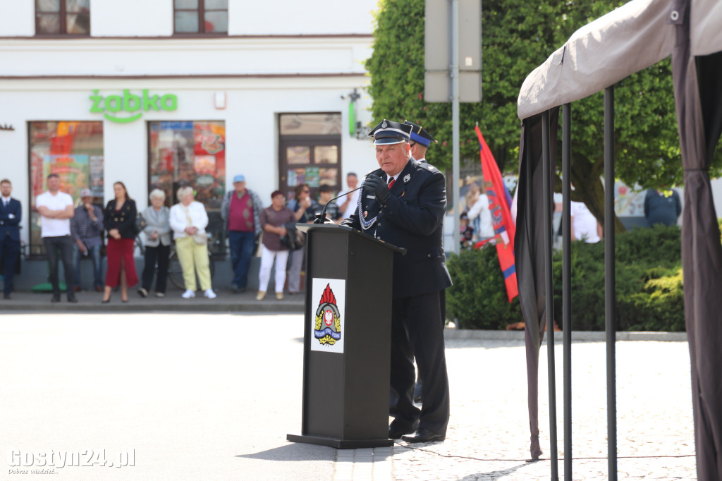 Powiatowe Obchody Dnia Strażaka w Poniecu