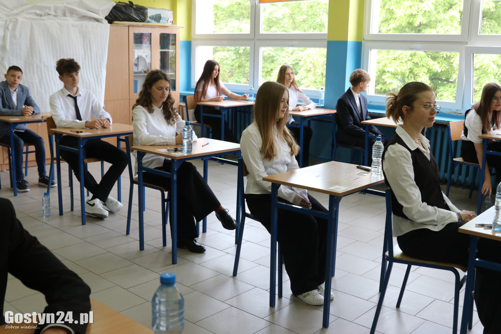 Rozpoczęły się egzaminy ósmoklasistów