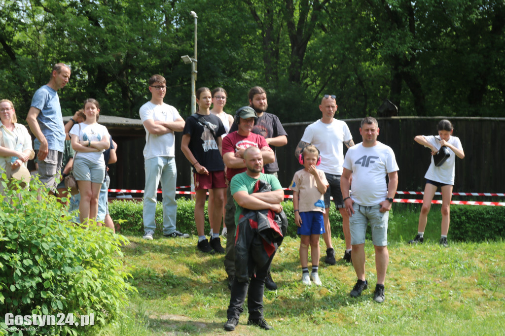 Strzelanie, piknik i amerykańskie auta w Godurowie