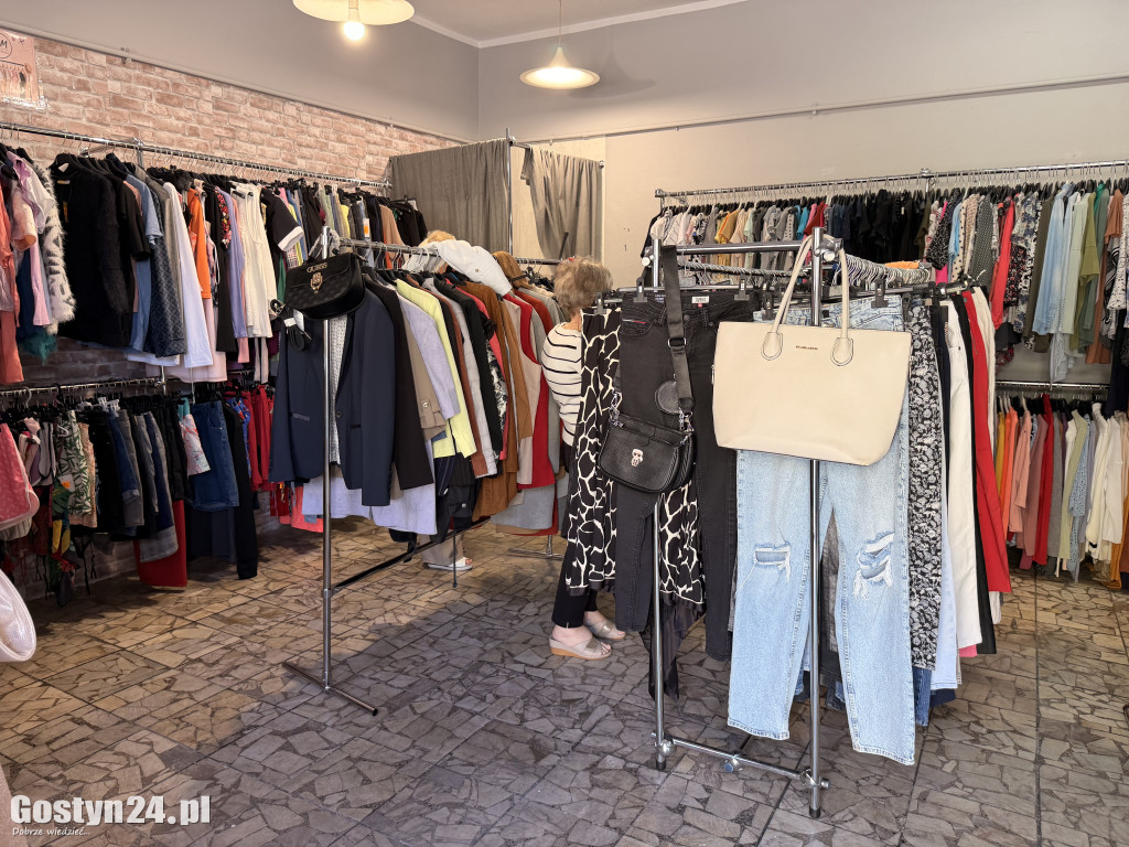 Nowy sklep w Gostyniu. Ubrania za grosze i pełna torba za 29,99 zł