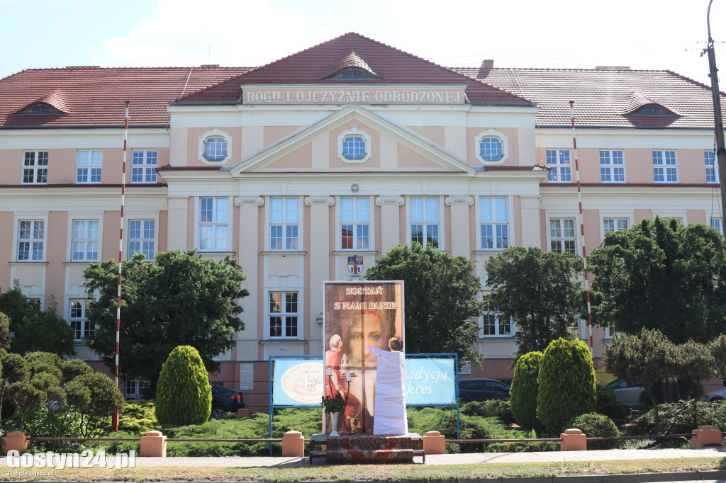 Procesja Bożego Ciała ulicami Gostynia