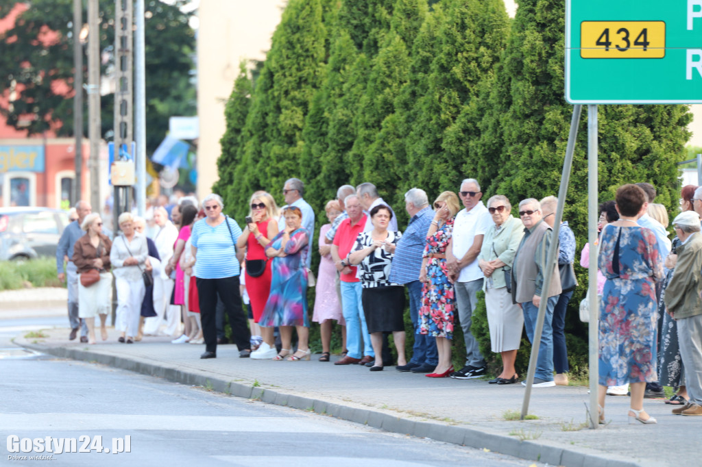 Procesja Bożego Ciała ulicami Gostynia